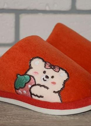 Дитячі кімнатні / домашні тапочки