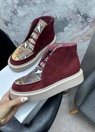 Ботинки женские
