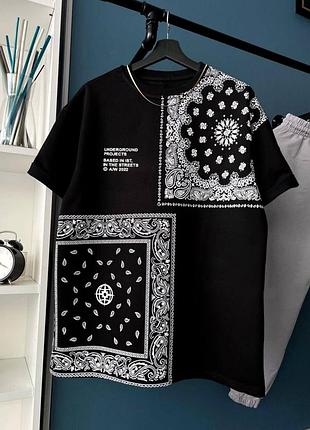 Футболка мужская черная с принтом