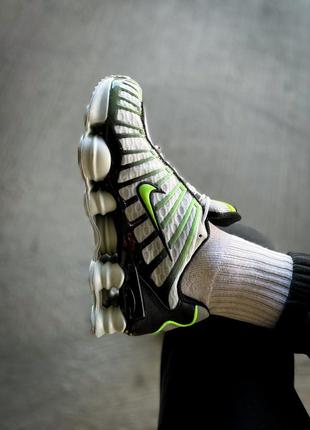 Кроссовки в стиле nike shox