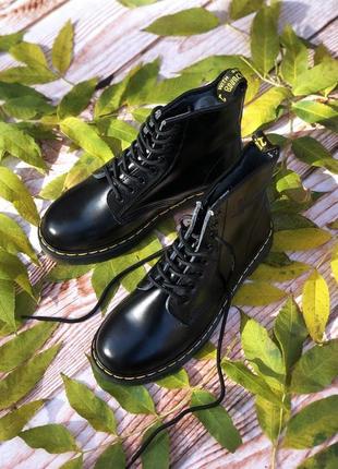 Ботинки в стиле Жіночі черевики dr martens 1460 red термо