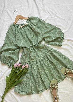 Зеленое,объемное платье h&m