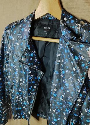 Куртка косуха из искусственной кожи, цветочный принт6 фото