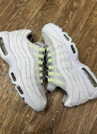 Оригінальні кросівки nike air max 952 фото