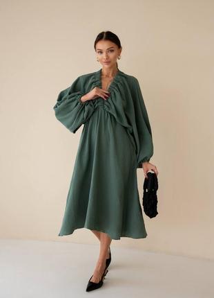 Розкішна легка, повітряна жіноча сукня міді з мусліну вільного крою7 фото