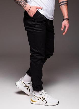 Мужские стильные коттоновые штаны джоггеры на резинке чёрные3 фото
