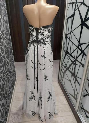 Роскошное белое вечернее, свадебное платье с черным набивным принтом в серебрянный селкий горох от nightway 40-428 фото