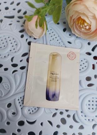 Shiseido vital perfection uplifting and firming eye cream — крем для контуру очей