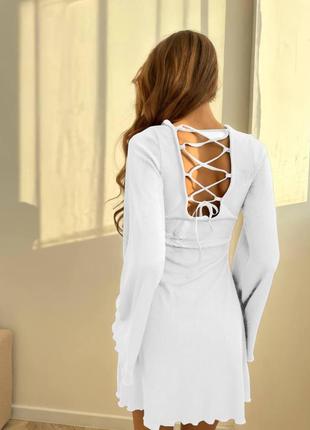 Изысканное платье мини рубчик с широкими рукавами и открытой спинкой на шнуровке, вечернее платье / мод 40409 фото