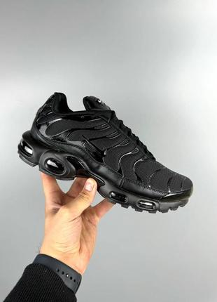 Чоловічі кросівки nike air max plus triple black6 фото