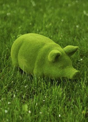 Декоративная садовая фигурка "green pig" 35х15х18см садовые фигуры из полистоуна, фигурка в сад для дачи (st)4 фото