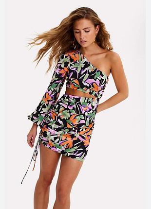 Платье на одно плечо 😍