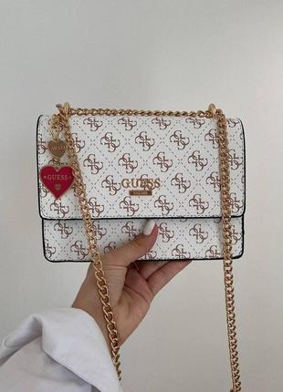 Guess 21x14
