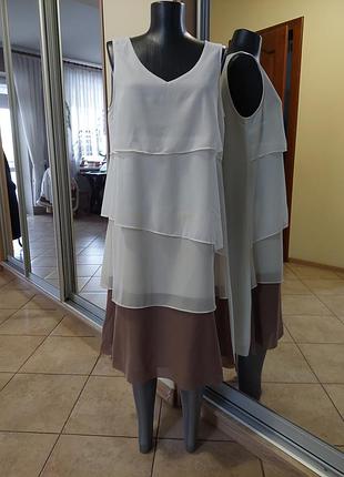 Ефектне з воланами плаття 👗 італія