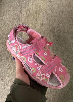 Босоніжки на липучці