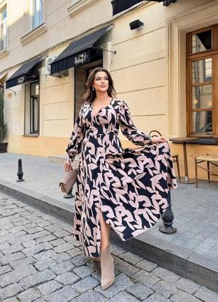 Довга сукня на запах з принтом з манжетами на рукавах