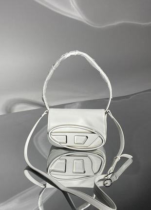 Сумка diesel 1dr iconic shoulder bag white4 фото