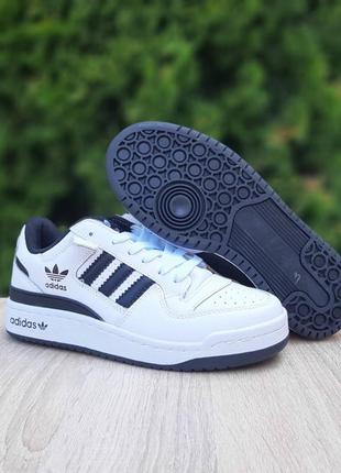 Мужские кроссовки adidas forum low белые с черным