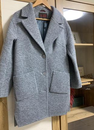 Пальто женское s / 70% шерсти