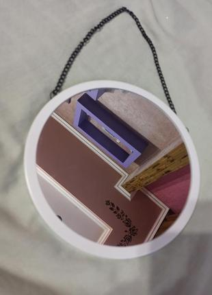 Трендовое круглое зеркало