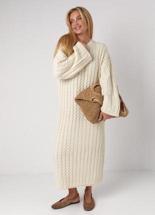 Жіноча вʼязана довга сукня оверсайз