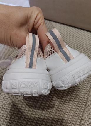 Кроссовки, переувная обувь