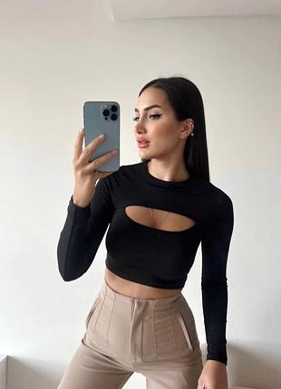 Топ с вырезом ❤️