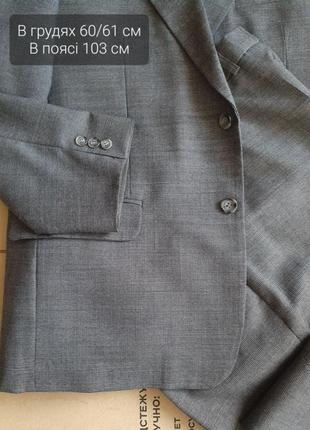 Костюм чолов. розмір l/xl 30 % вовна на погоду до 25 °с + краватка на виір