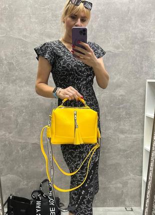 Женская стильная и качественная сумка из эко кожи бордо7 фото