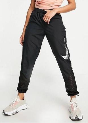 Брюки спортивные женские retro nike run dri-fit swoosh размер s