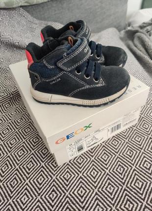 Демісезонні черевики/кросівки geox, 22 розмір