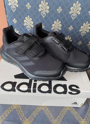 Кросівки adidas