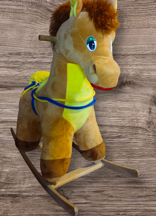 Коник-гойдалка / лошадка-качалка