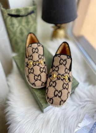 Лоферы теплы в стиле gucci