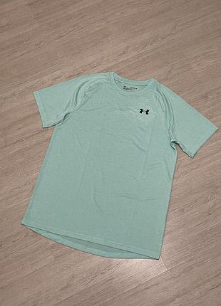 Футболка under armour