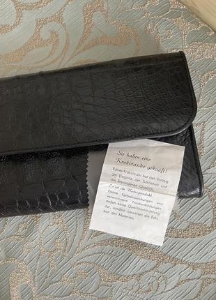 Клатч из кожи крокодила
