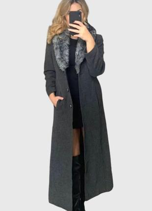 Длинное женское шерстяное пальто с меховым воротником womans wardrobe
