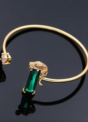 Браслет скоба леопард с изумрудным кристаллом, 4764-3