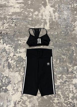 Жіночий женский спортивний комплект набір фітнес шорти топ шорты adidas