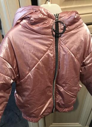 Дитяча куртка на дівчинку