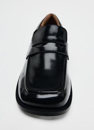 Лофери з лакованим ефектом zara3 фото