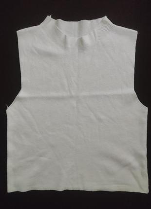 Молочный топ мелкой вязки