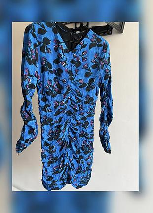 Сукня плаття