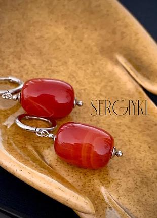 Сережки з натурального сардоніксу ( сердолік і онікс )