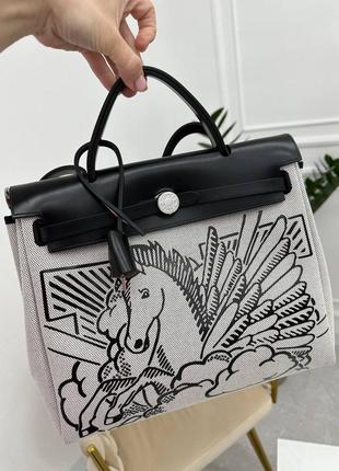Есть видео сумка в стиле hermes серая черная кожа текстиль