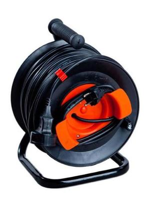 Подовжувач на котушці леміра у16-03 пвс 2х1.5 (50 м) з виносною розеткою