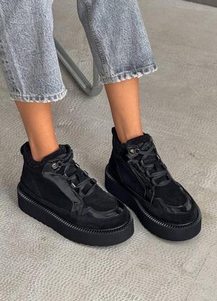 Черные натуральные замшевые лакированные зимние ботинки кеды на высокой толстой подошве платформе замша зима