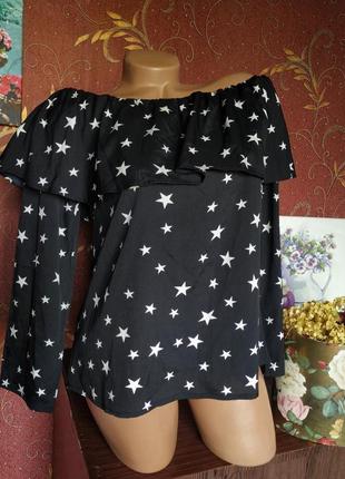 Черная блуза со звездочками от boohoo