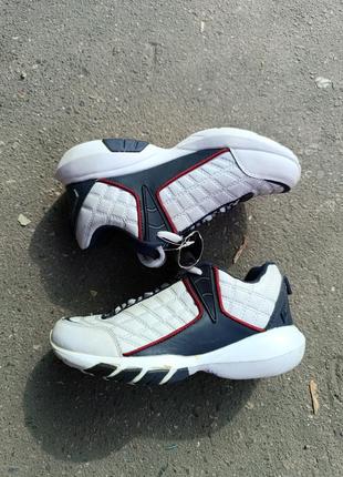 Лёгкие кроссовки подошва пенка