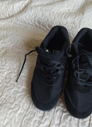 Сникеры для танцев